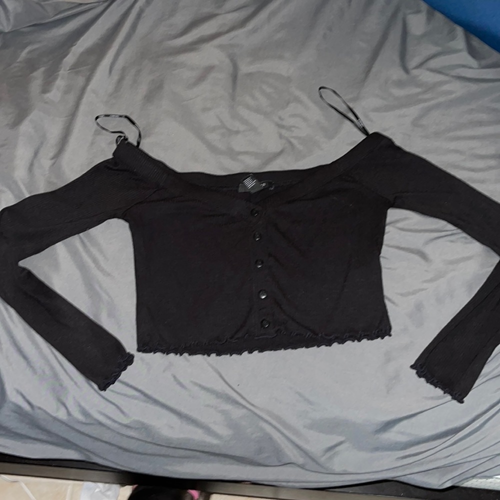F21 Black Off the Shoulder Long Sleeve Crop Top